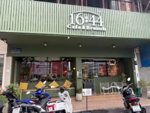 16:44 Cafe & Brunch – Phuket’s Elegant All-Day Cafe